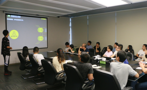 云顶集团举行第7期员工转正评审会